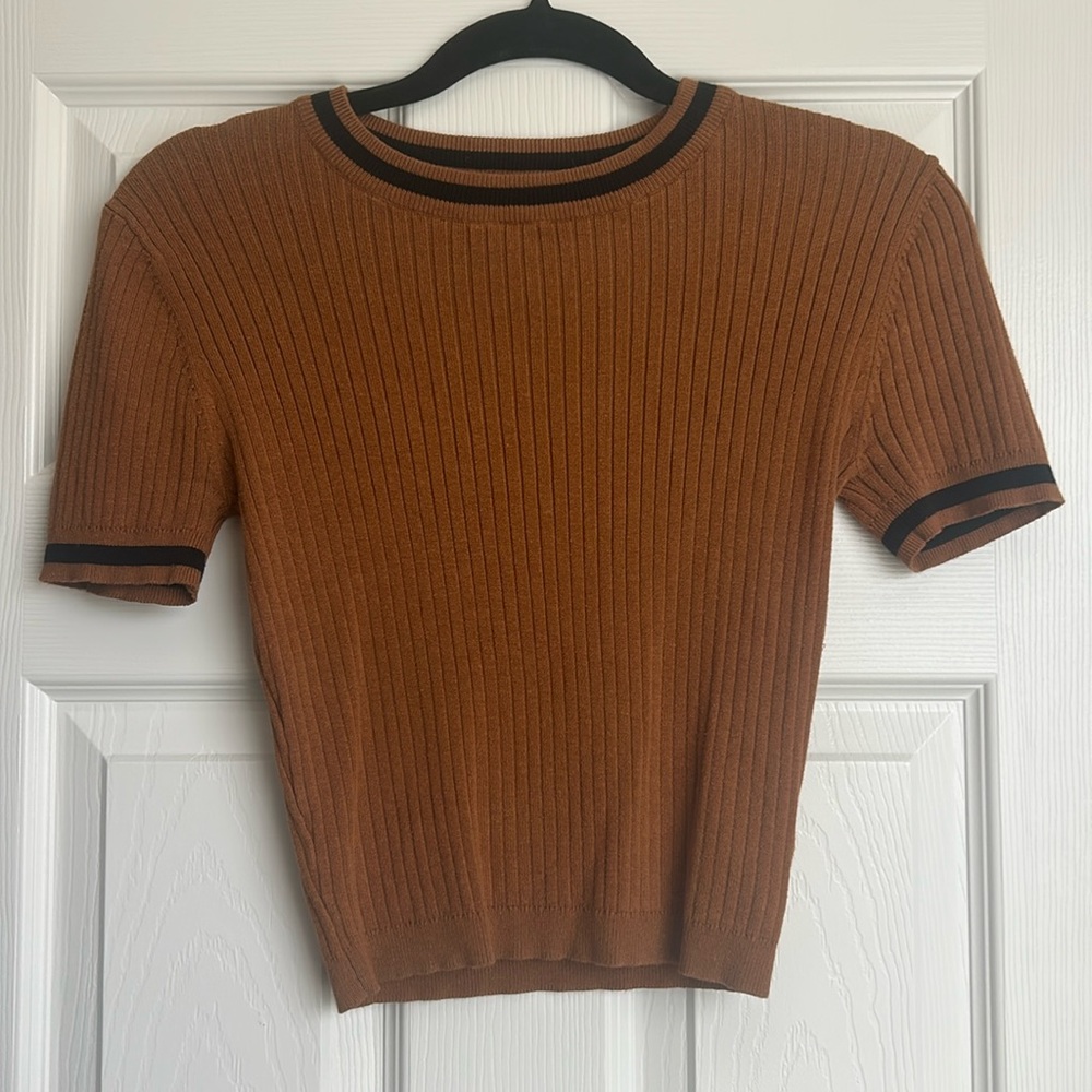 Forever 21 Ribbed Short Sleeve Tee in Brown with Black Trim